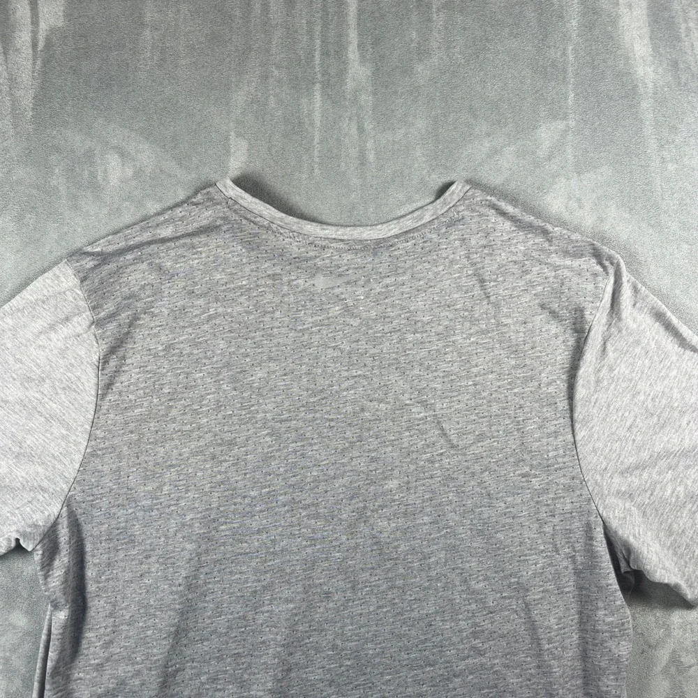 Nike Running Dri-FIT Short Sleeve Shirt Womens Medium Gray Reflective